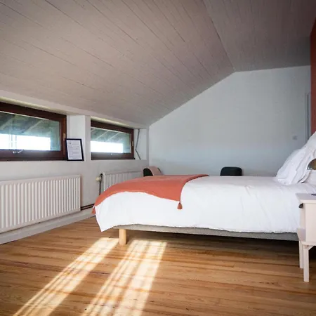 Les Chemins De Berdis Couette-café