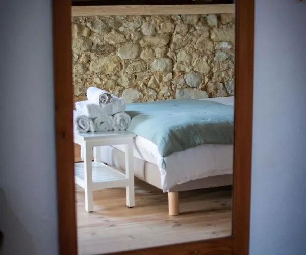 B&B Les Chemins De Berdis 3*