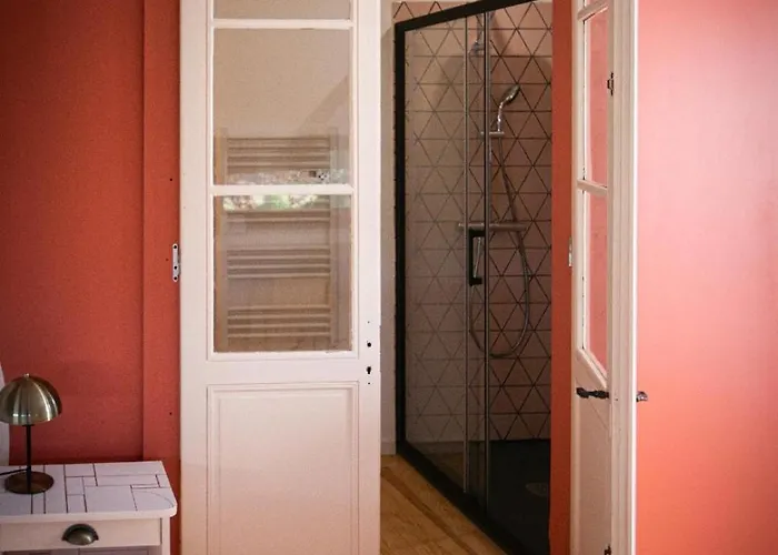 Les Chemins De Berdis B&B
