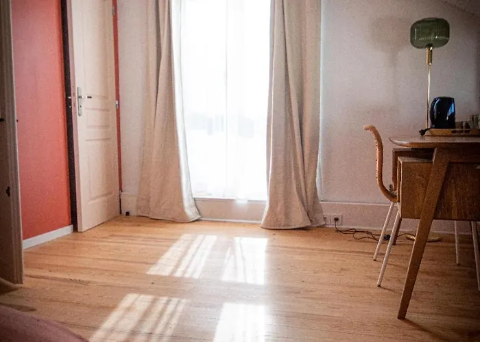 B&B Les Chemins De Berdis 3*