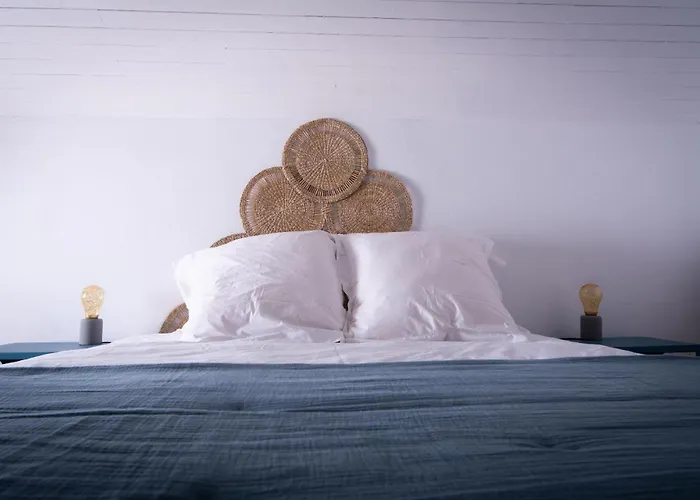 Les Chemins De Berdis B&B